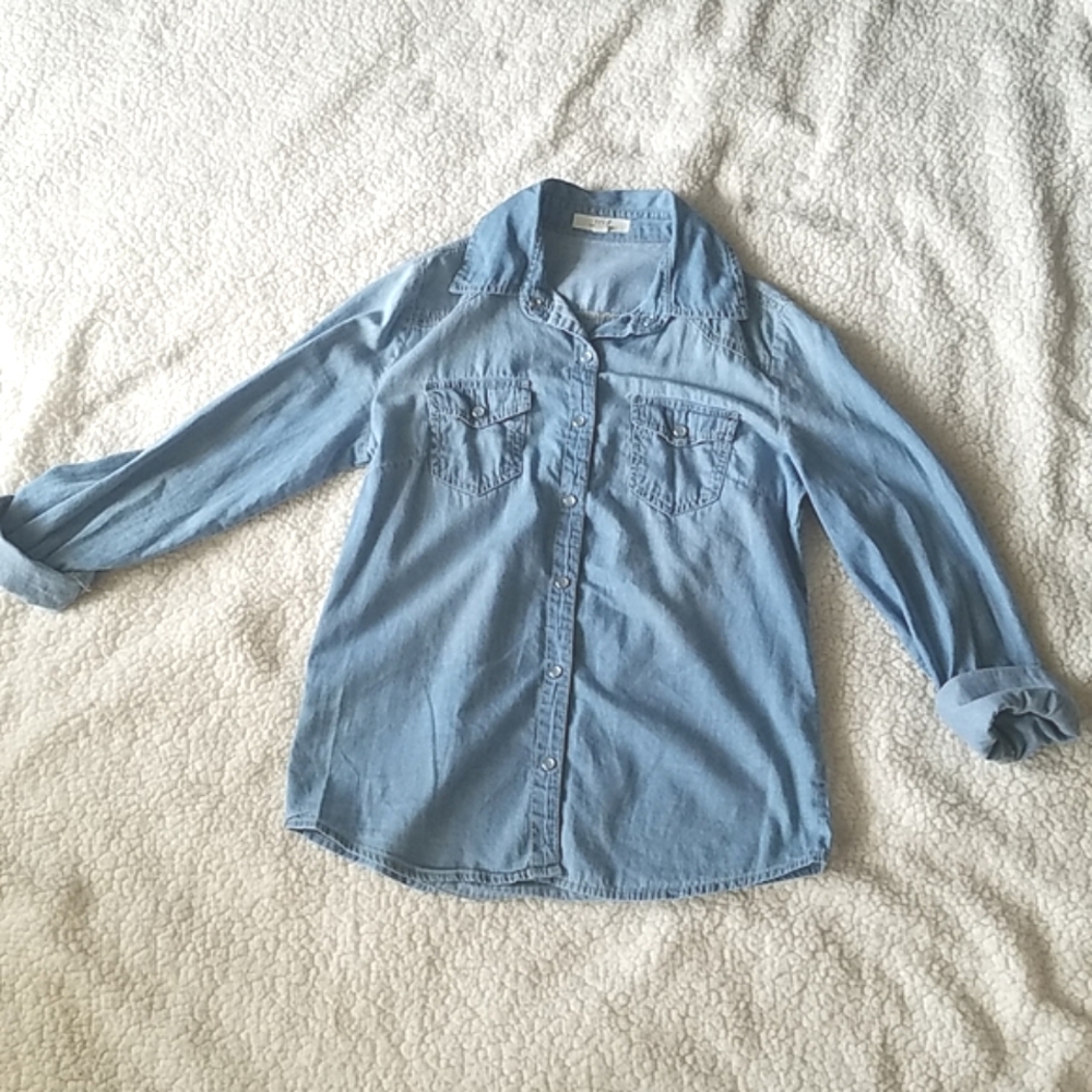Iris Los Angeles Small Faux Denim Button up Shirt